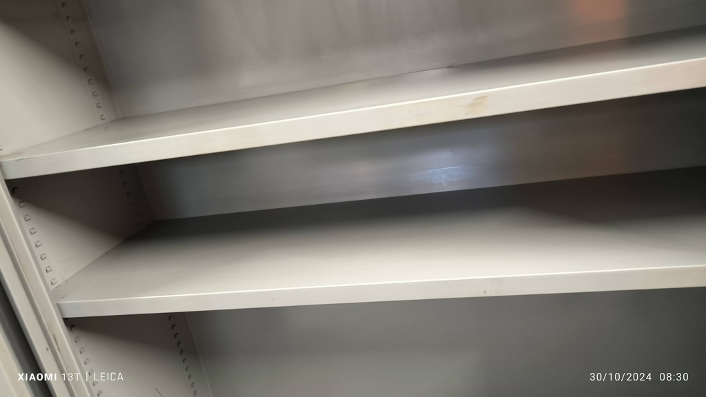 Armoire métallique 307 portes KZ