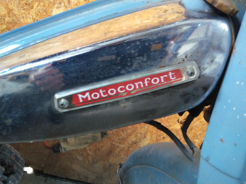 Mobylette Motoconfort bleu