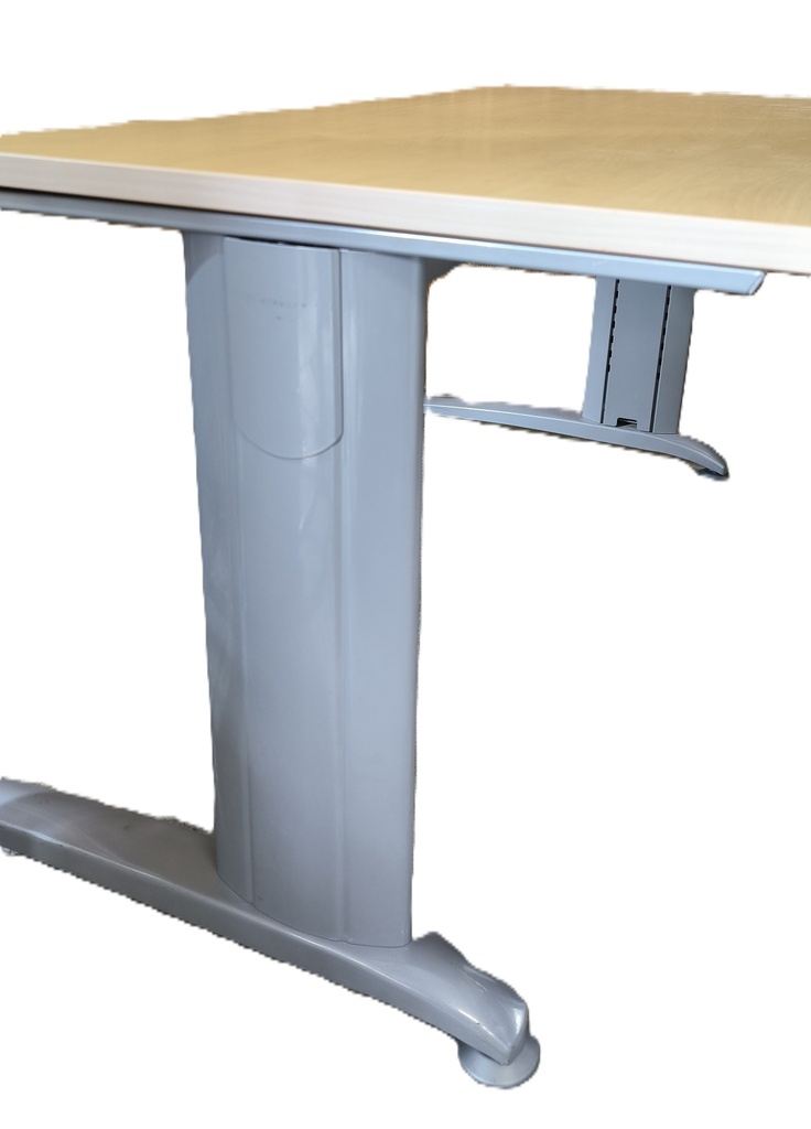 Bureau pieds métal n°67    1 élément