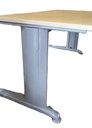 Bureau pieds métal n°67    1 élément