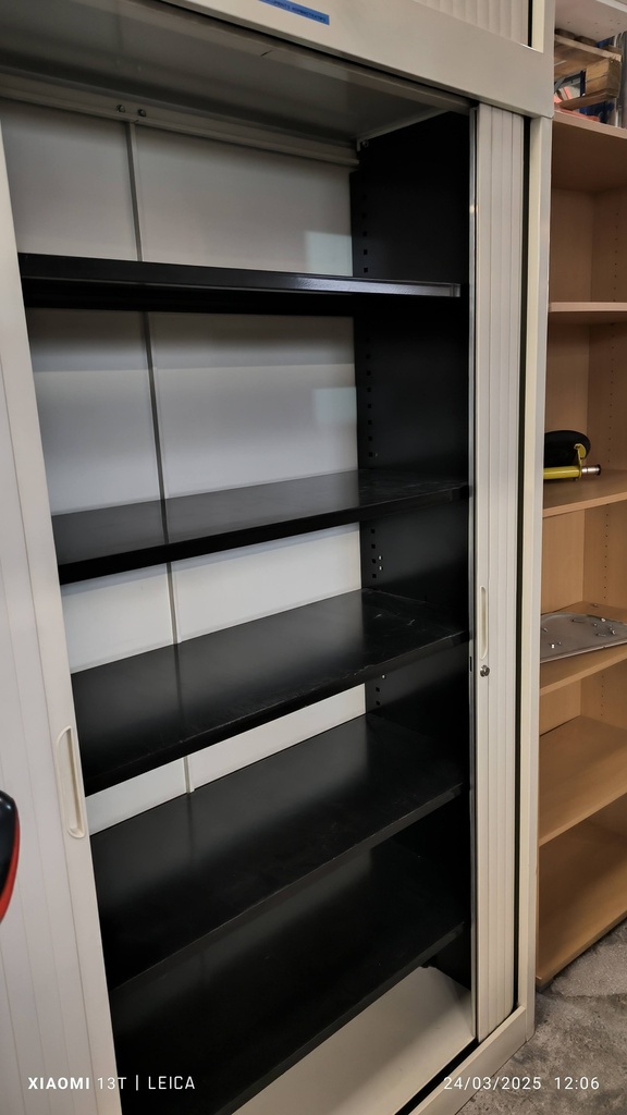 Armoire métallique 346 avec réhausse