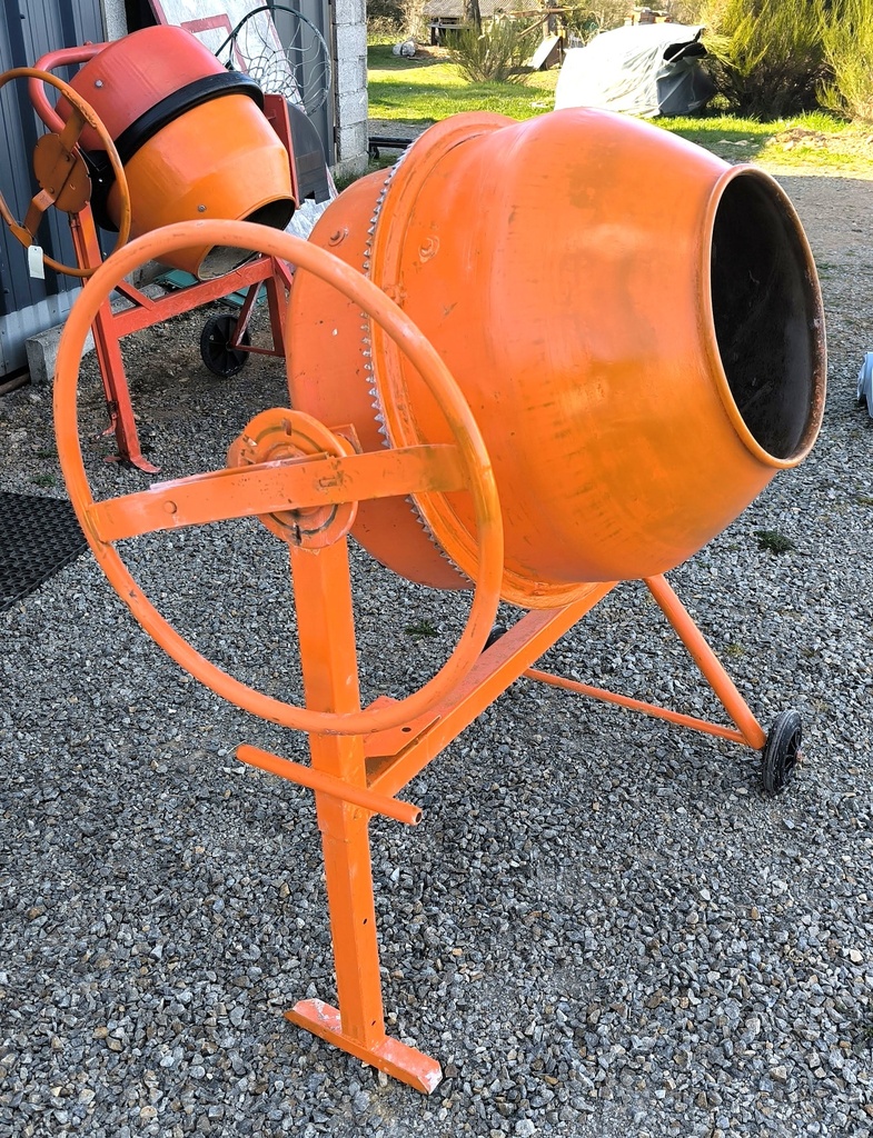 Bétonnière électrique 160l