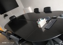 Tables de réunion noires
