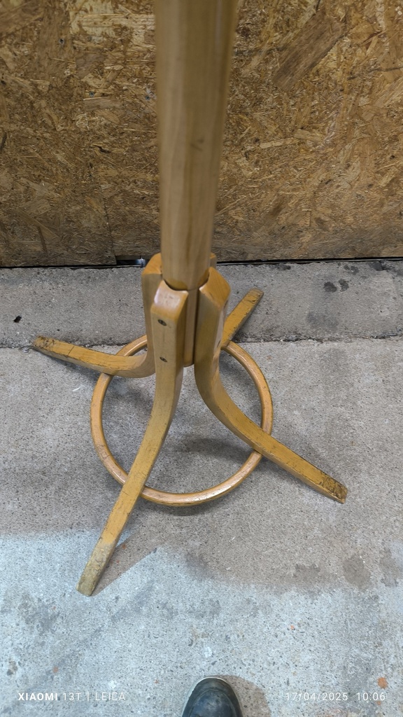 Perroquet porte manteaux bois