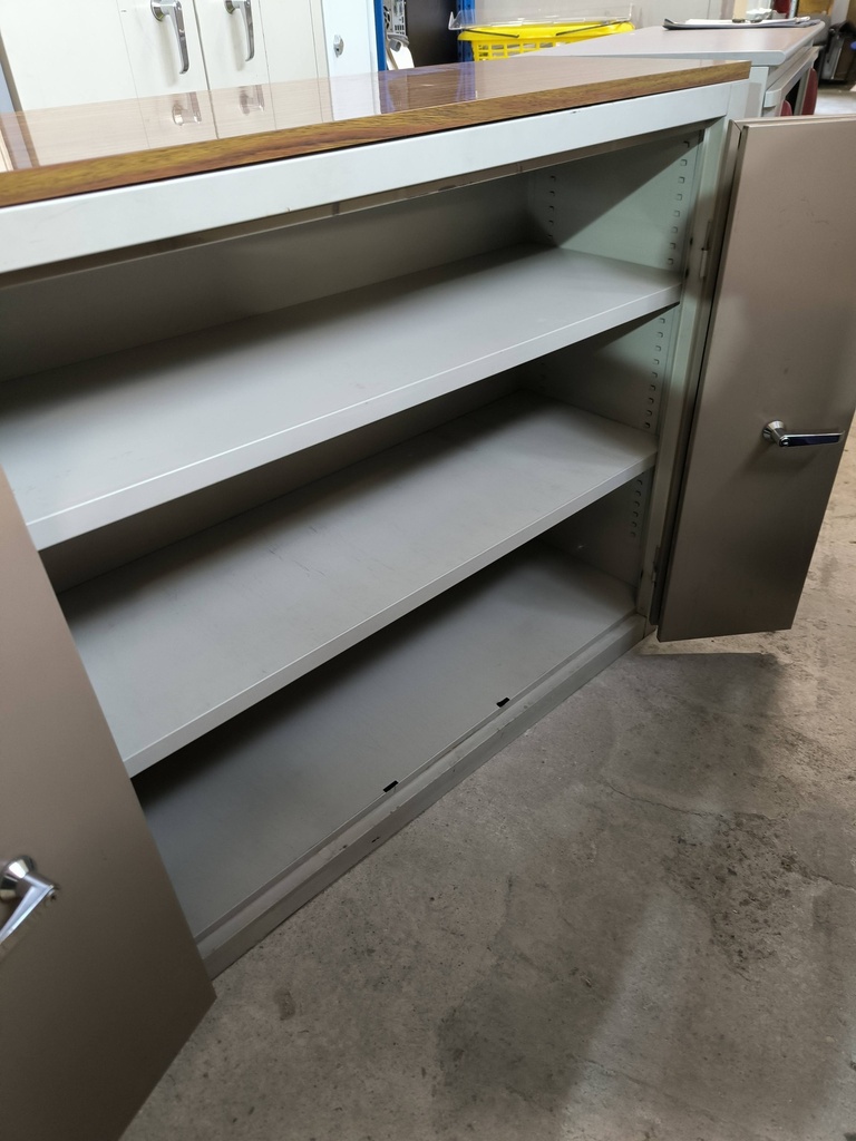Armoire basse 436 2 portes KZ