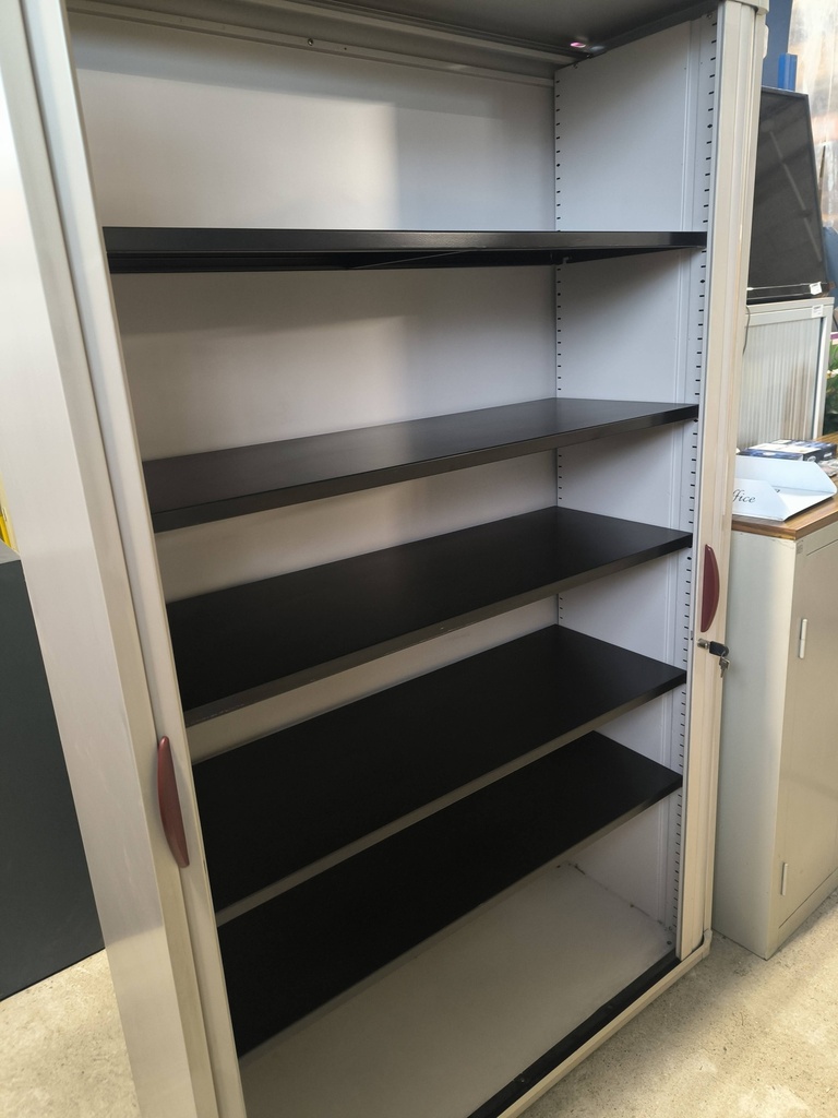 Armoire métallique 431 à rideaux