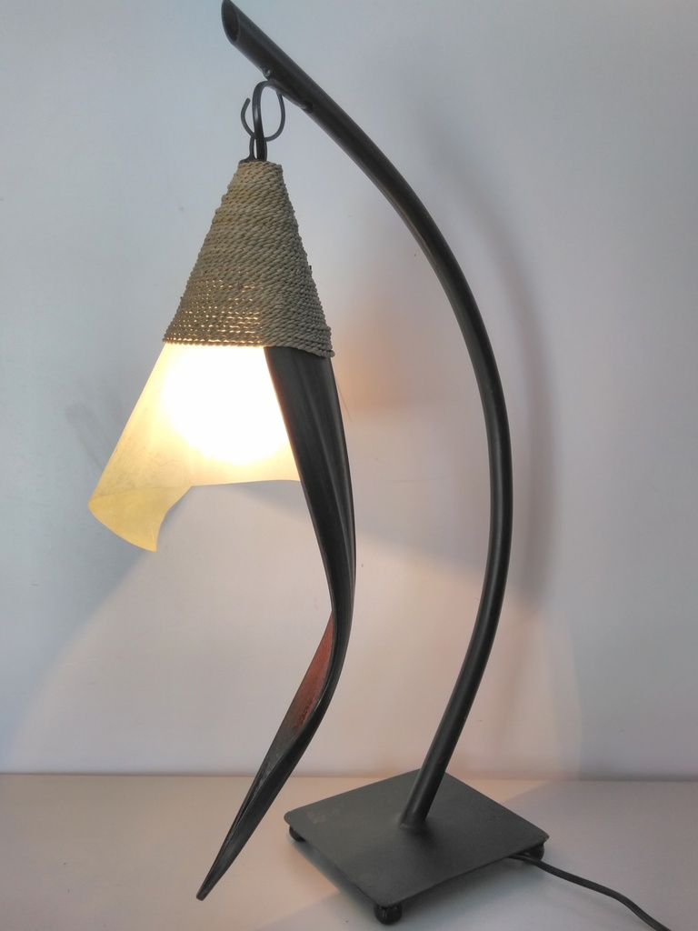 Lampe feuille suspendue