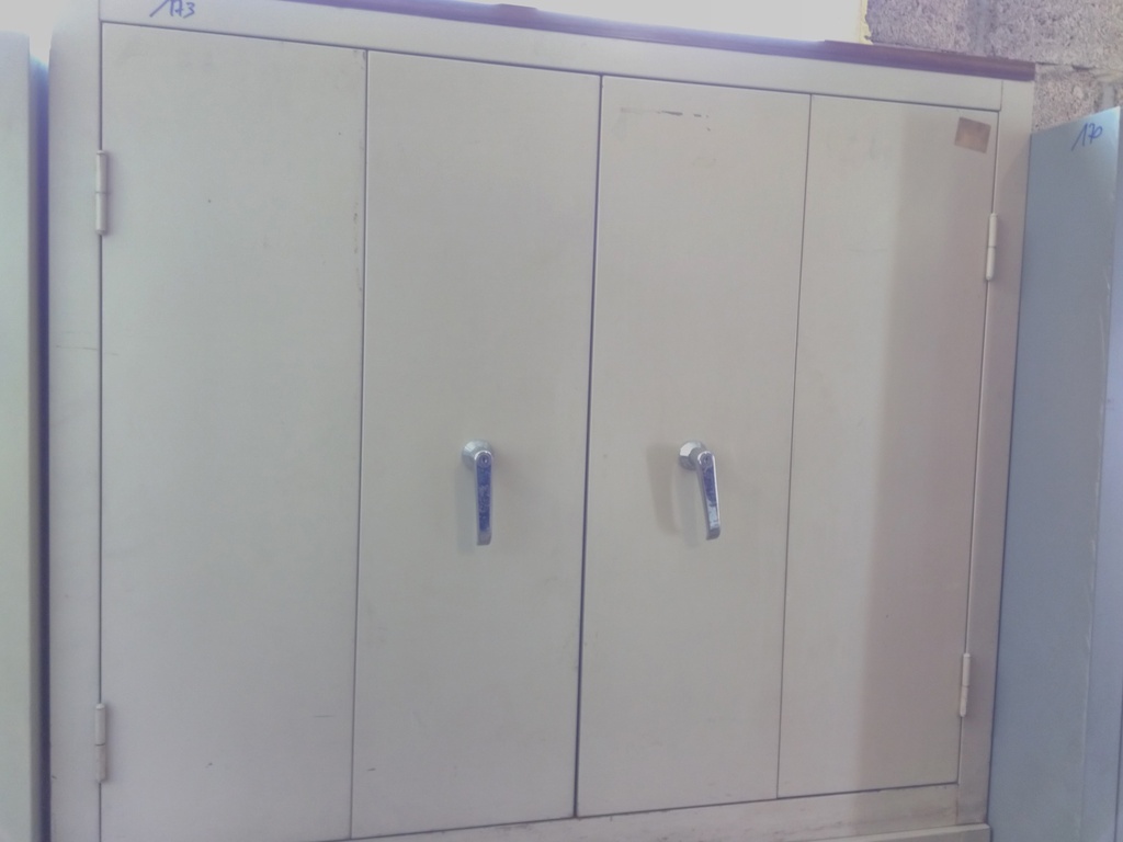 Armoire basse 173   2 portes KZ