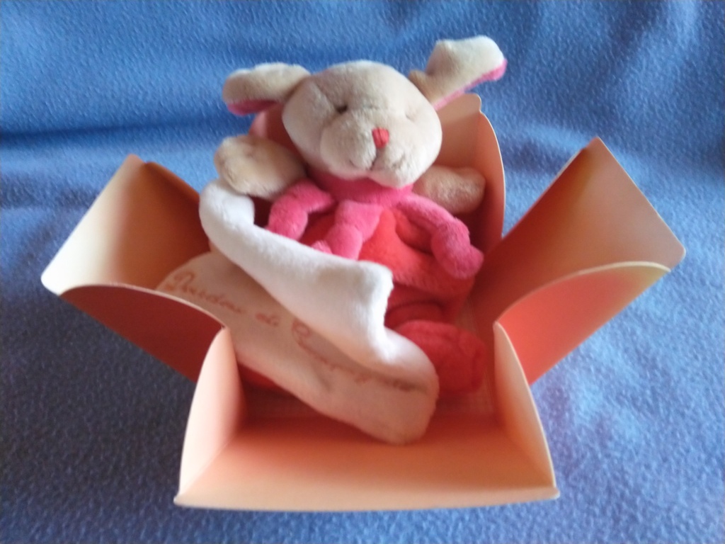 Doudou Pantin fruité lapin rose