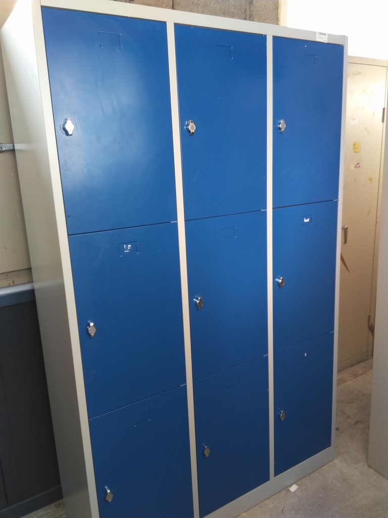 Vestiaires multi cases 9 portes à cadenas