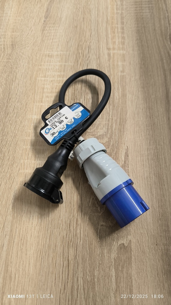 Prise adaptateur camping male neuve
