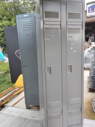 [R2J1] Vestiaire V20 deux portes