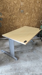 [R1Y] Bureau pieds métal n°67    1 élément