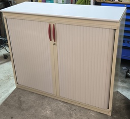 [Z2Z20] Armoire basse 414 à rideaux