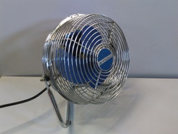 [Z4] Ventilateur de table